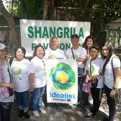 The Idealist Days Philippines group in 2018.